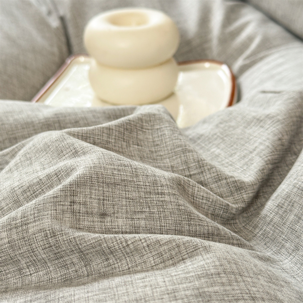 91家纺网 家纺一手货源 找家纺 忘忧草 2026新款纯色色织芙蓉棉床裙四件套-维密系列 维密-沉稳灰