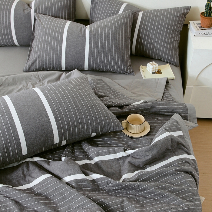 91家纺网 家纺一手货源 找家纺 春皖家纺 2026新款全棉色织宽边棉花夏被-云恋 云恋-灰白条