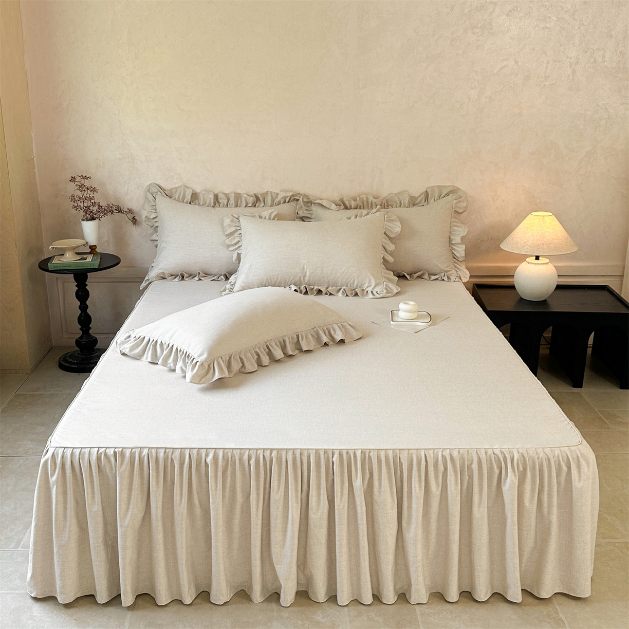 91家纺网 家纺一手货源 找家纺 （总）忘忧草 2025新款全棉133*72纯棉小清新床裙花边四件套