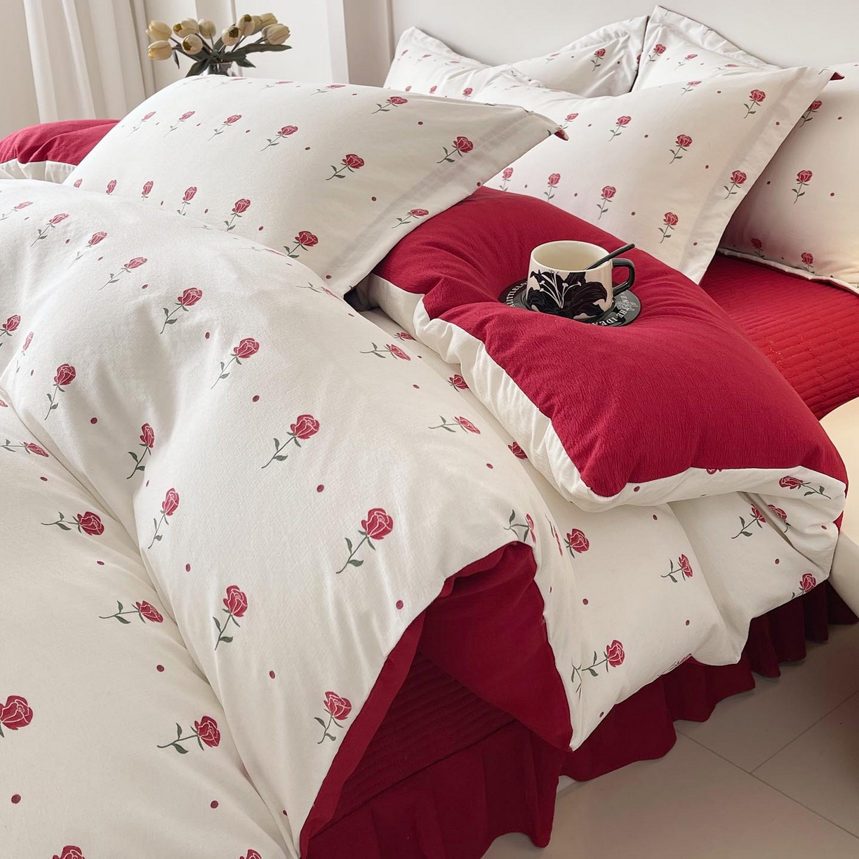 91家纺网 家纺一手货源 找家纺 麦田家纺 2026新款皱皱水洗棉床盖款四件套 卡地亚-红