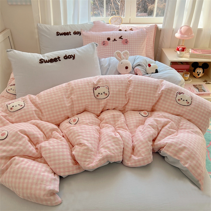 91家纺网 家纺一手货源 找家纺 丽涵家纺 2026新款全棉色织水洗棉毛巾绣四件套-甜心小猫 甜心小猫-粉蓝-简单款