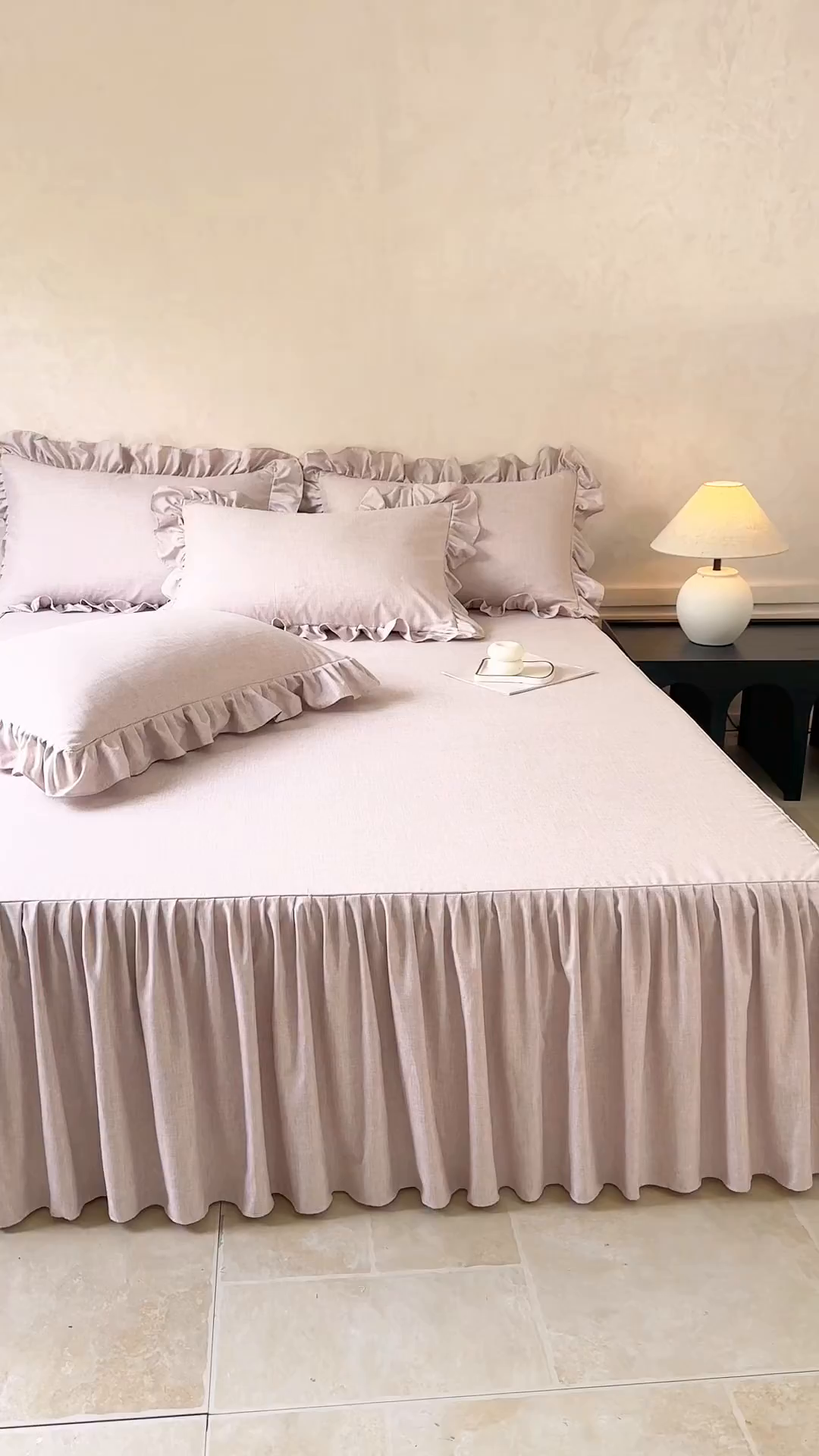 91家纺网 家纺一手货源 找家纺 忘忧草 2026新款纯色色织芙蓉棉单床裙-维密系列 维密-丁香紫