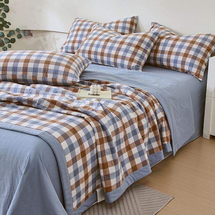 91家纺网 家纺一手货源 找家纺 春皖家纺 2026新款全棉色织宽边棉花夏被-云恋 云恋-七彩格