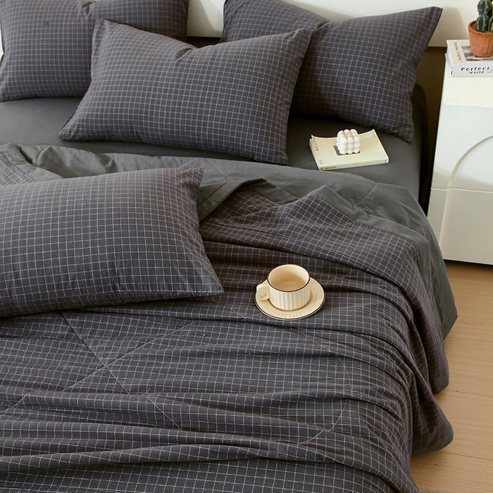 91家纺网 家纺一手货源 找家纺 春皖家纺 2026新款全棉色织宽边棉花夏被-云恋 云恋-小灰格