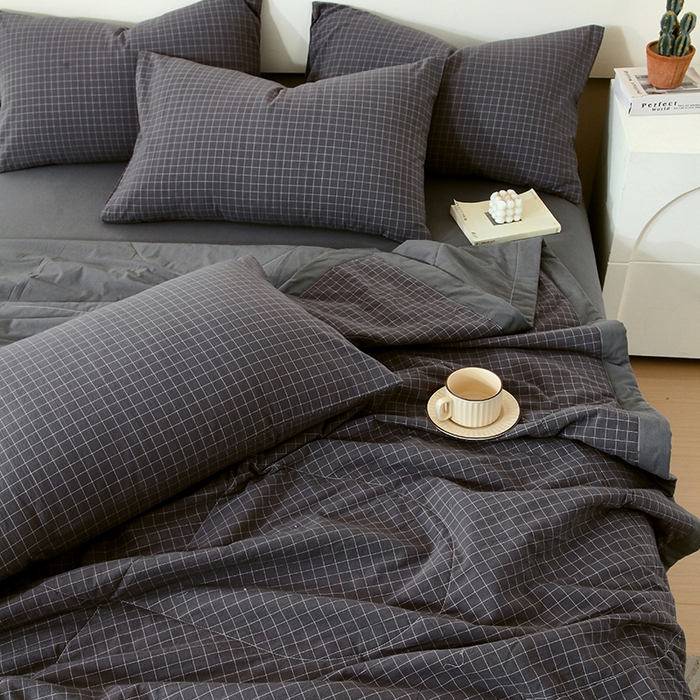 91家纺网 家纺一手货源 找家纺 春皖家纺 2026新款全棉色织宽边棉花夏被-云恋 云恋-小灰格