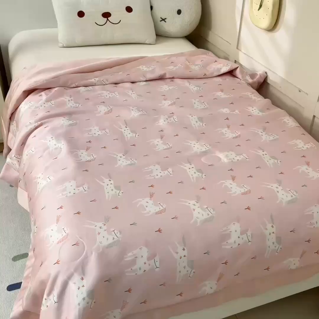 91家纺网 家纺一手货源 找家纺 御棉坊 2026春夏A类天丝活性印染儿童大豆夏被宝宝夏凉被幼儿园午睡空调被薄被子 花海小马