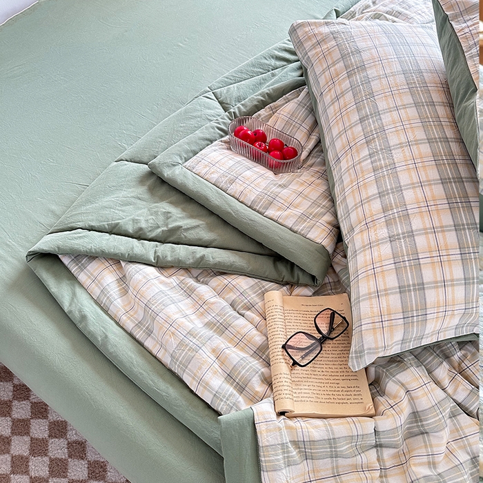 91家纺网 家纺一手货源 找家纺 春皖家纺 2026新款全棉色织羽丝绒夏被-风格1 翠竹-果条