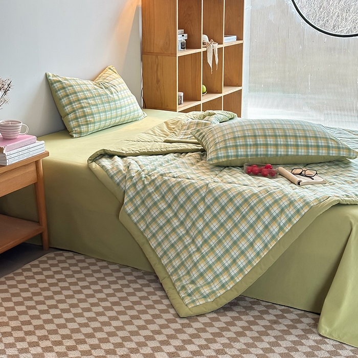 91家纺网 家纺一手货源 找家纺 春皖家纺 2026新款全棉色织羽丝绒夏被-风格1 栗木-芒格