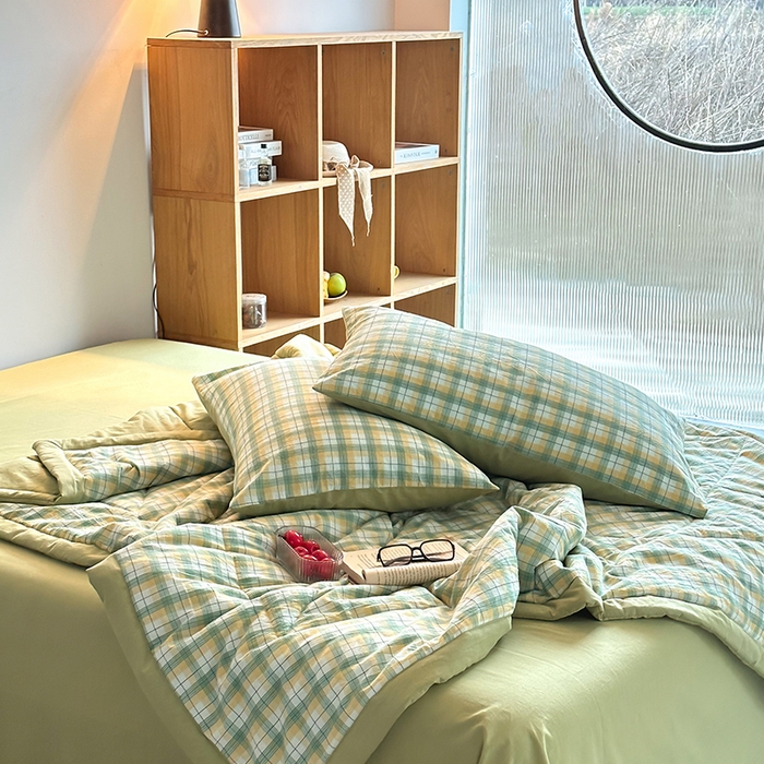 91家纺网 家纺一手货源 找家纺 春皖家纺 2026新款全棉色织羽丝绒夏被-风格1 栗木-芒格