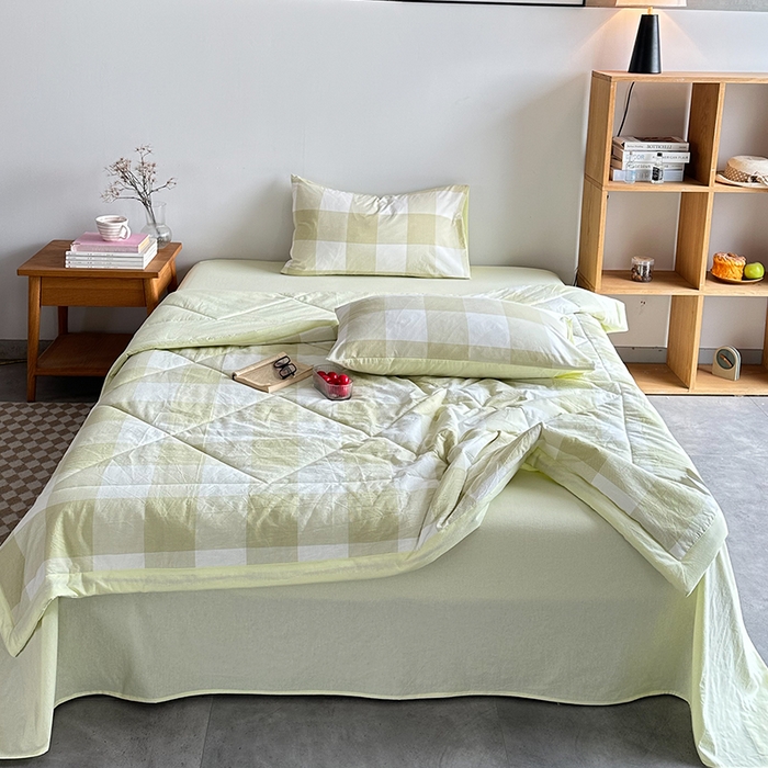 91家纺网 家纺一手货源 找家纺 春皖家纺 2026新款全棉色织羽丝绒夏被-风格1 素雅-芳绿