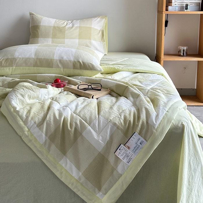 91家纺网 家纺一手货源 找家纺 春皖家纺 2026新款全棉色织羽丝绒夏被-风格1 素雅-芳绿
