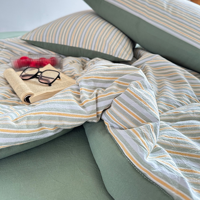 91家纺网 家纺一手货源 找家纺 春皖家纺 2026新款全棉色织羽丝绒夏被-风格1 素雅-绿条