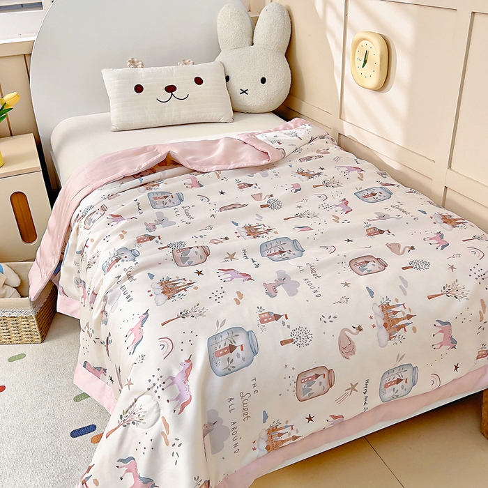 91家纺网 家纺一手货源 找家纺 御棉坊 2026春夏A类天丝活性印染儿童大豆夏被宝宝夏凉被幼儿园午睡空调被薄被子 元气粉世界