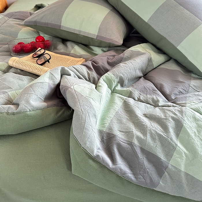 91家纺网 家纺一手货源 找家纺 春皖家纺 2026新款全棉色织羽丝绒夏被-风格1 素雅-清格