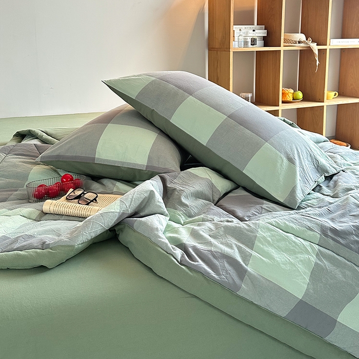 91家纺网 家纺一手货源 找家纺 春皖家纺 2026新款全棉色织羽丝绒夏被-风格1 素雅-清格