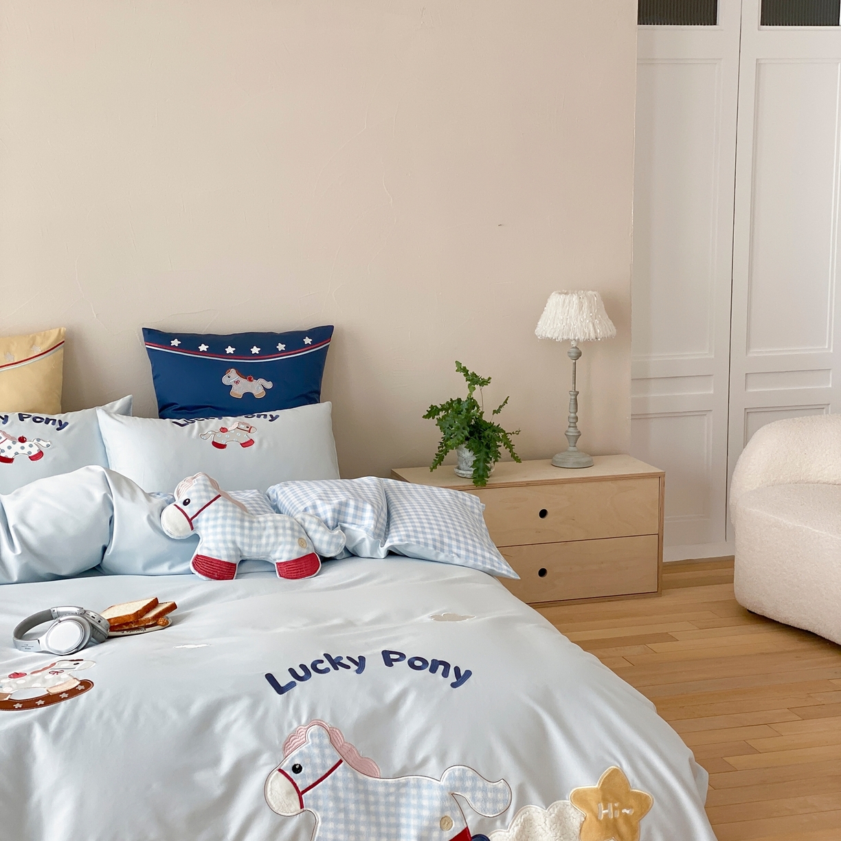 91家纺网 家纺一手货源 找家纺 （总）星野 2026春夏新品100双股澳棉刺绣贴布绣四件套--旋转木马