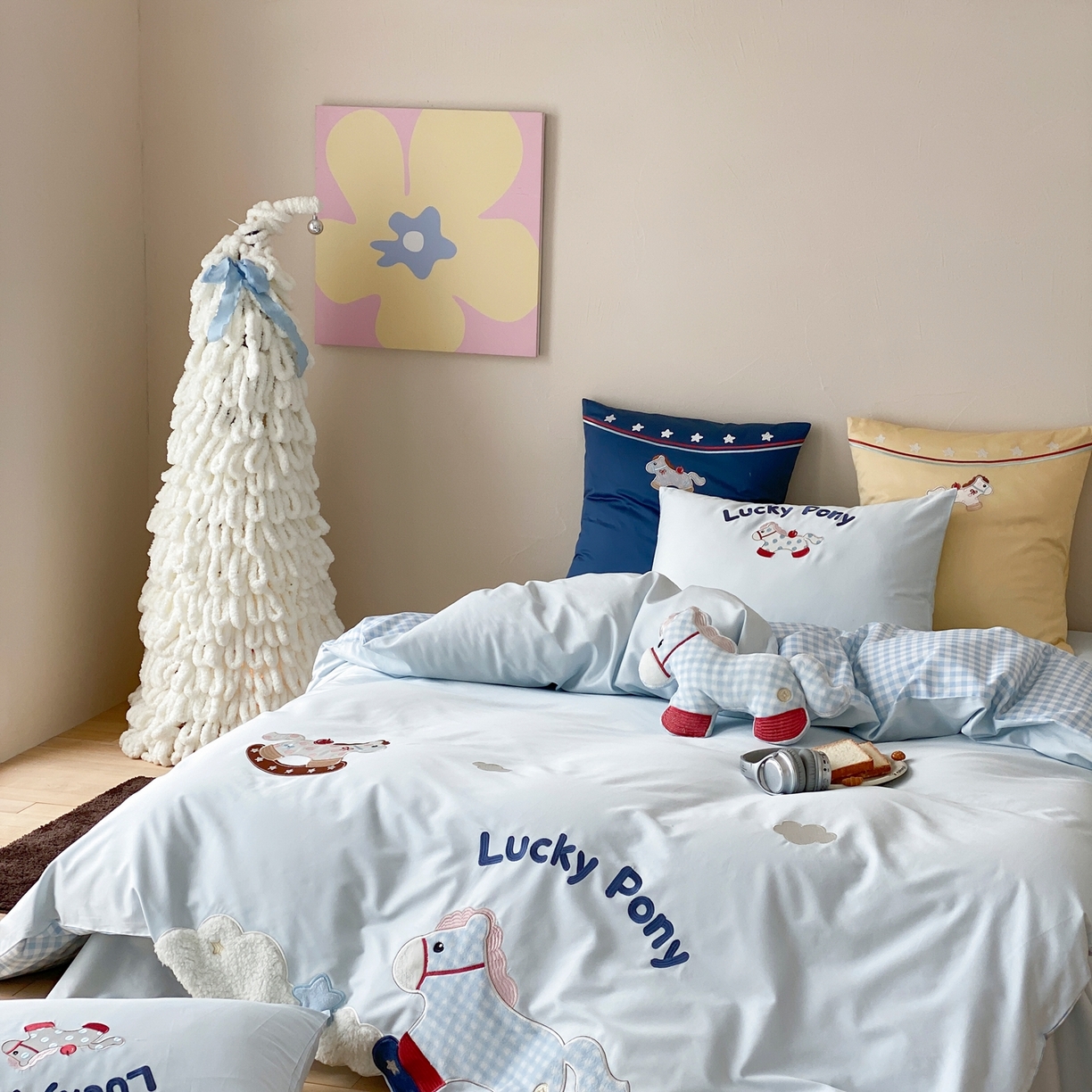 91家纺网 家纺一手货源 找家纺 （总）星野 2026春夏新品100双股澳棉刺绣贴布绣四件套--旋转木马