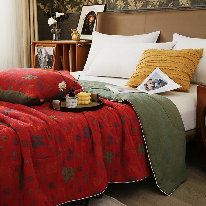 91家纺网 家纺一手货源 找家纺 春皖家纺 2026新款全棉双层纱夏被系列-百福 夏被红百福