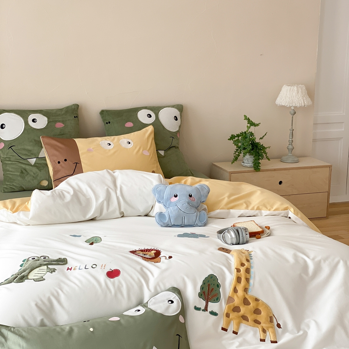 91家纺网 家纺一手货源 找家纺 （总）星野 2026春夏新品100双股澳棉刺绣贴布绣四件套--森林探索