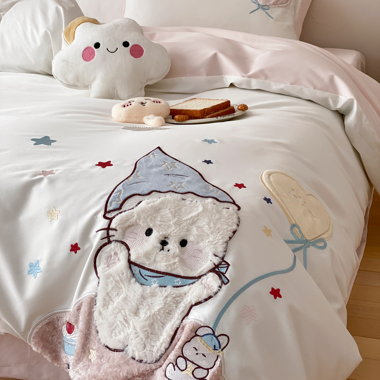 91家纺网 家纺一手货源 找家纺 （总）星野 2026春夏新品100双股澳棉刺绣贴布绣四件套--喵满分