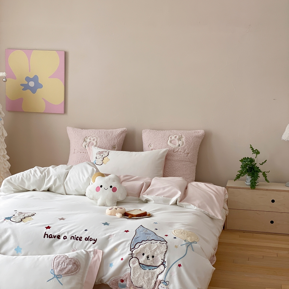 91家纺网 家纺一手货源 找家纺 （总）星野 2026春夏新品100双股澳棉刺绣贴布绣四件套--喵满分