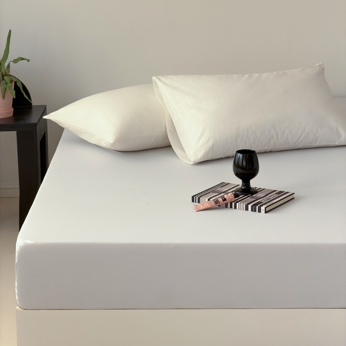 91家纺网 家纺一手货源 找家纺 法芙娜家纺 2026新款纯色165克双面锦氨凉感冰皮床笠 灰色