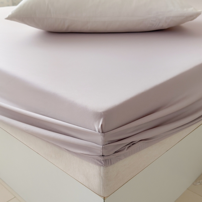 91家纺网 家纺一手货源 找家纺 法芙娜家纺 2026新款纯色165克双面锦氨凉感冰皮床笠 紫色