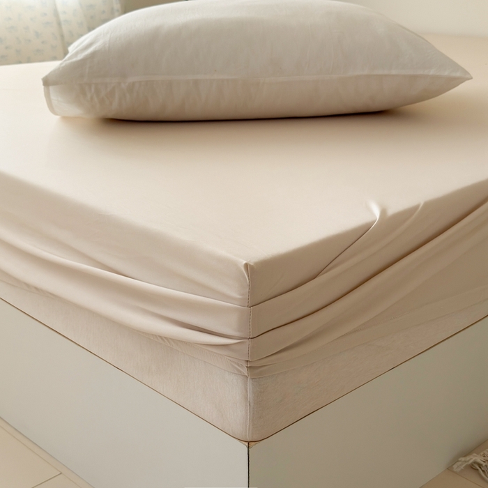 91家纺网 家纺一手货源 找家纺 法芙娜家纺 2026新款纯色165克双面锦氨凉感冰皮床笠 杏色