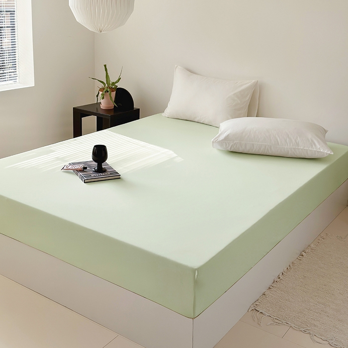 91家纺网 家纺一手货源 找家纺 法芙娜家纺 2026新款纯色165克双面锦氨凉感冰皮床笠 绿色