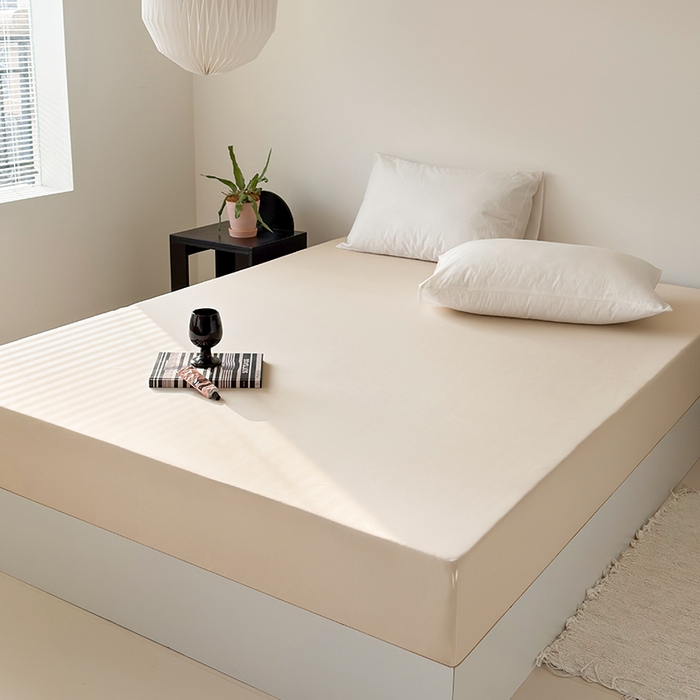 91家纺网 家纺一手货源 找家纺 法芙娜家纺 2026新款纯色165克双面锦氨凉感冰皮床笠 杏色