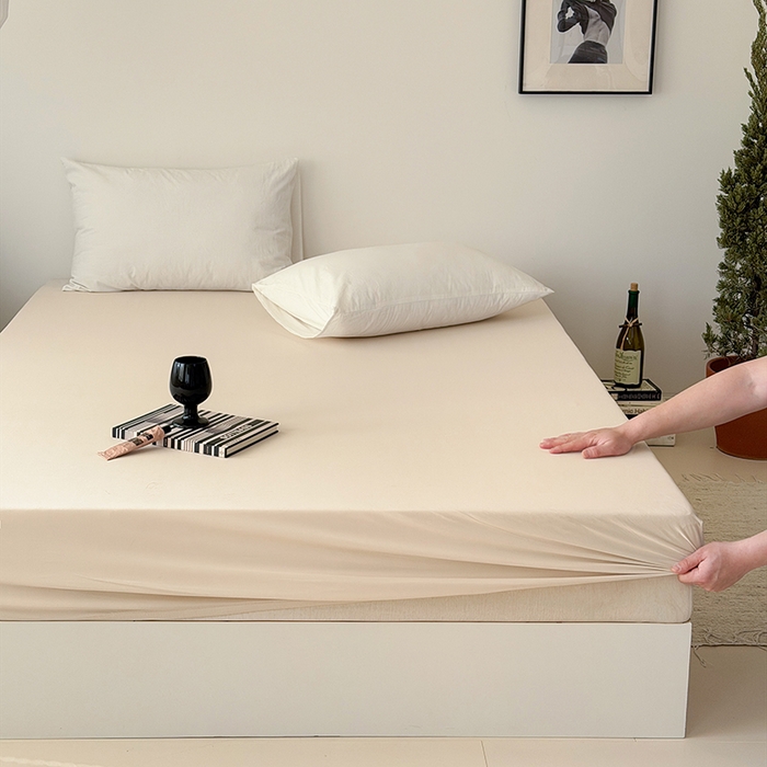 91家纺网 家纺一手货源 找家纺 法芙娜家纺 2026新款纯色165克双面锦氨凉感冰皮床笠 杏色