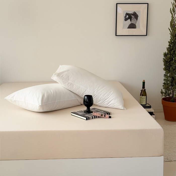 91家纺网 家纺一手货源 找家纺 法芙娜家纺 2026新款纯色165克双面锦氨凉感冰皮床笠 杏色