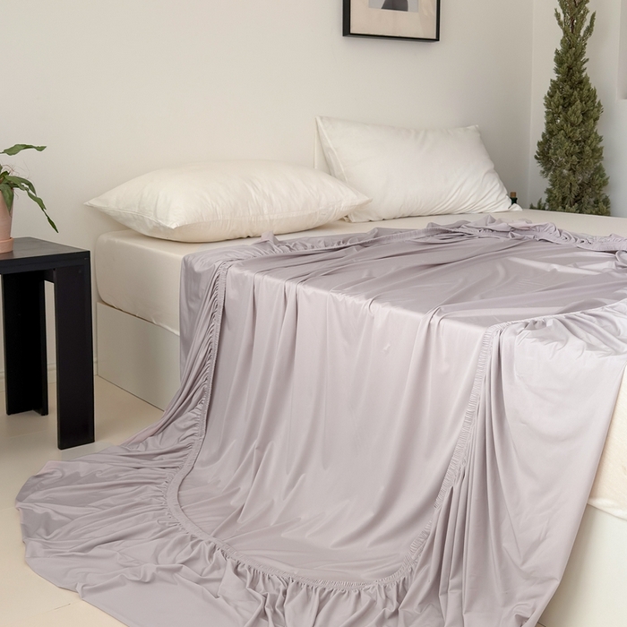 91家纺网 家纺一手货源 找家纺 法芙娜家纺 2026新款纯色165克双面锦氨凉感冰皮床笠 紫色