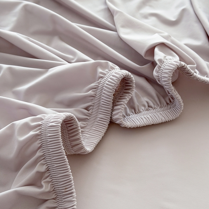 91家纺网 家纺一手货源 找家纺 法芙娜家纺 2026新款纯色165克双面锦氨凉感冰皮床笠 紫色