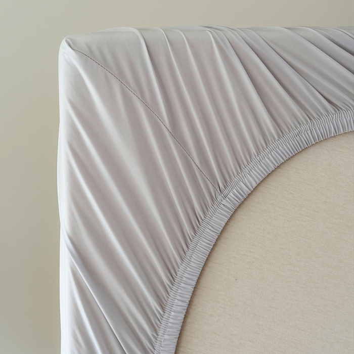 91家纺网 家纺一手货源 找家纺 法芙娜家纺 2026新款纯色165克双面锦氨凉感冰皮床笠 灰色