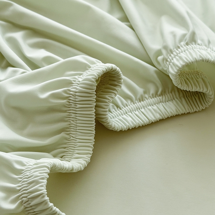 91家纺网 家纺一手货源 找家纺 法芙娜家纺 2026新款纯色165克双面锦氨凉感冰皮床笠 绿色