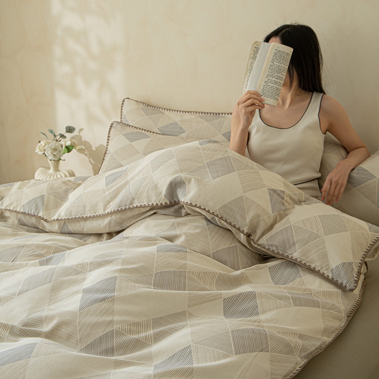 91家纺网 家纺一手货源 找家纺 桃子家居 2026新款A类纯棉棉麻三角针工艺贝壳边简约水洗棉麻四件套系列 棉麻-三角针菱序