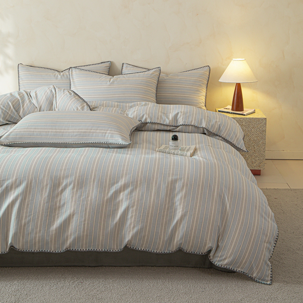 91家纺网 家纺一手货源 找家纺 桃子家居 2026新款A类纯棉棉麻三角针工艺贝壳边简约水洗棉麻四件套系列 棉麻-三角针流云条