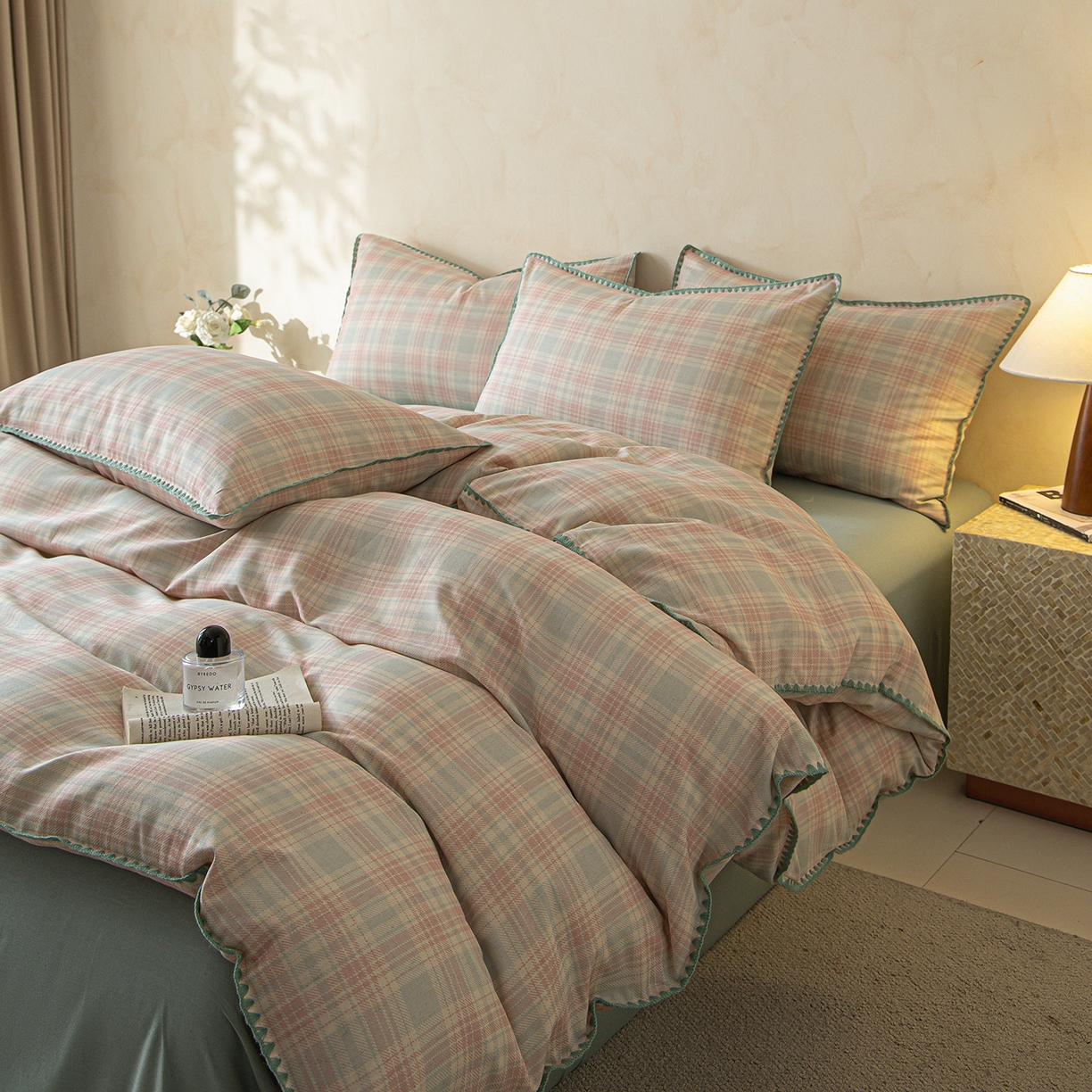 91家纺网 家纺一手货源 找家纺 桃子家居 2026新款A类纯棉棉麻三角针工艺贝壳边简约水洗棉麻四件套系列 棉麻-三角针马卡龙格