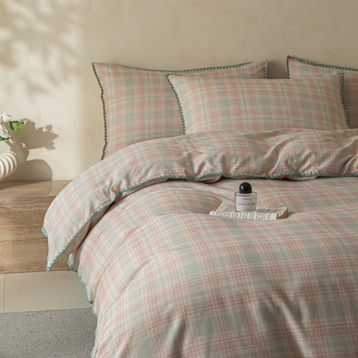 91家纺网 家纺一手货源 找家纺 桃子家居 2026新款A类纯棉棉麻三角针工艺贝壳边简约水洗棉麻四件套系列 棉麻-三角针马卡龙格