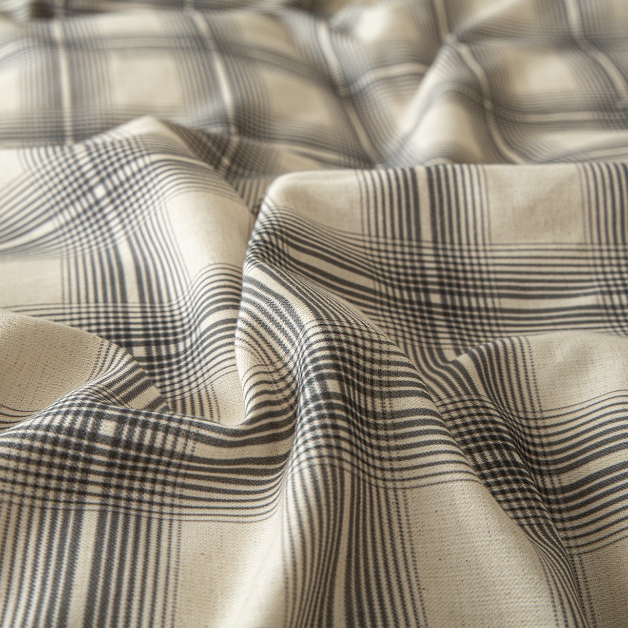 91家纺网 家纺一手货源 找家纺 桃子家居 2026新款A类纯棉棉麻三角针工艺贝壳边简约水洗棉麻四件套系列 棉麻-三角针青雾格