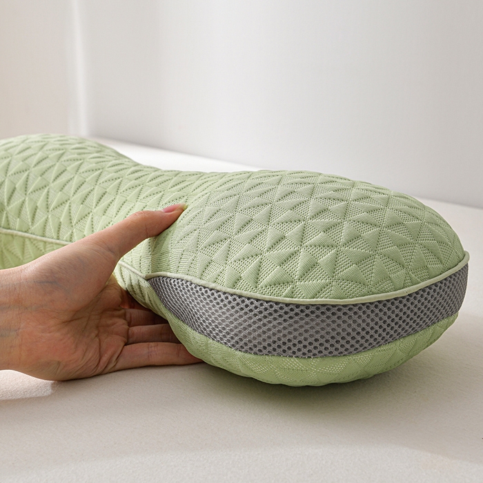 91家纺网 家纺一手货源 找家纺 小桃姐家纺 2025新款凉感冰丝苦荞骨形护颈枕 枕头枕芯 凉感冰丝苦荞骨形护颈枕-绿色