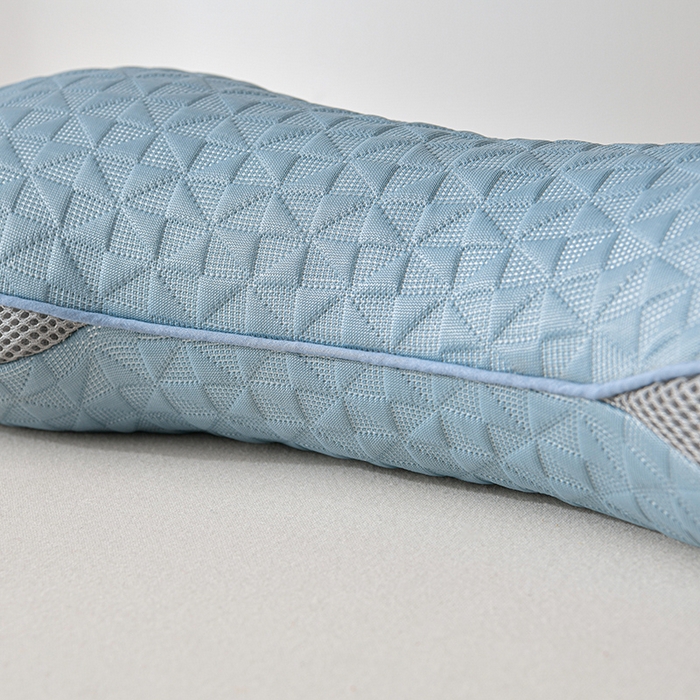 91家纺网 家纺一手货源 找家纺 小桃姐家纺 2025新款凉感冰丝苦荞骨形护颈枕 枕头枕芯 凉感冰丝苦荞骨形护颈枕-蓝色