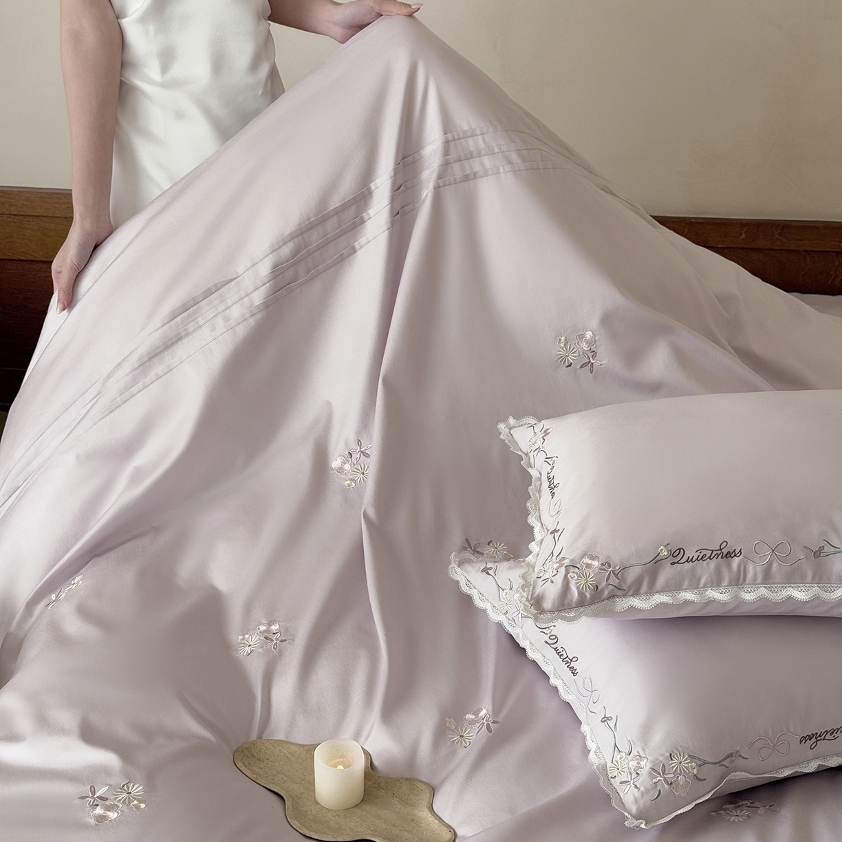 91家纺网 家纺一手货源 找家纺 鹿班家居 2026春季新品100S长绒棉精密刺绣系列四件套-少女花栈（标准会员-20元） 少女花栈-紫色