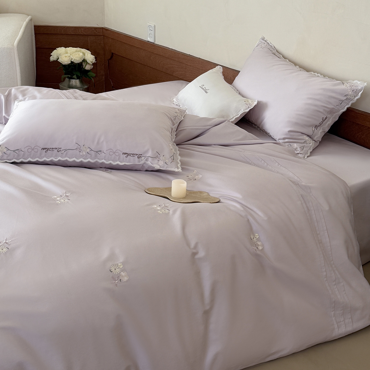 91家纺网 家纺一手货源 找家纺 鹿班家居 2026春季新品100S长绒棉精密刺绣系列四件套-少女花栈（标准会员-20元） 少女花栈-紫色