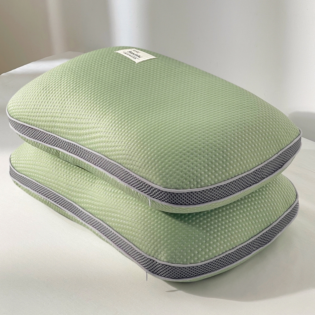 91家纺网 家纺一手货源 找家纺 小桃姐家纺 2025新款凉感冰丝枕荞麦枕头凉豆豆纯色透气面包枕头枕芯 绿色