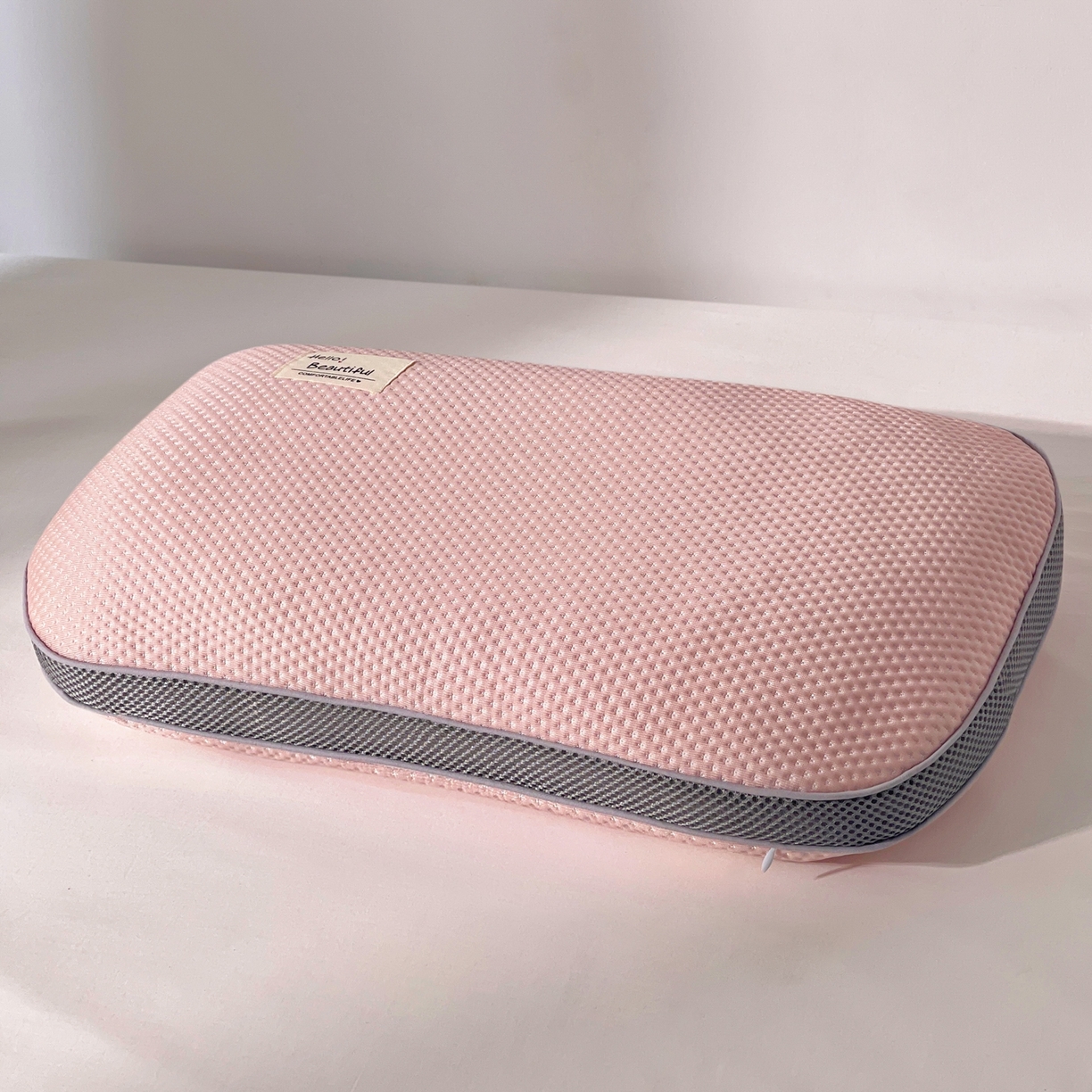 91家纺网 家纺一手货源 找家纺 小桃姐家纺 2025新款凉感冰丝枕荞麦枕头凉豆豆纯色透气面包枕头枕芯 粉色