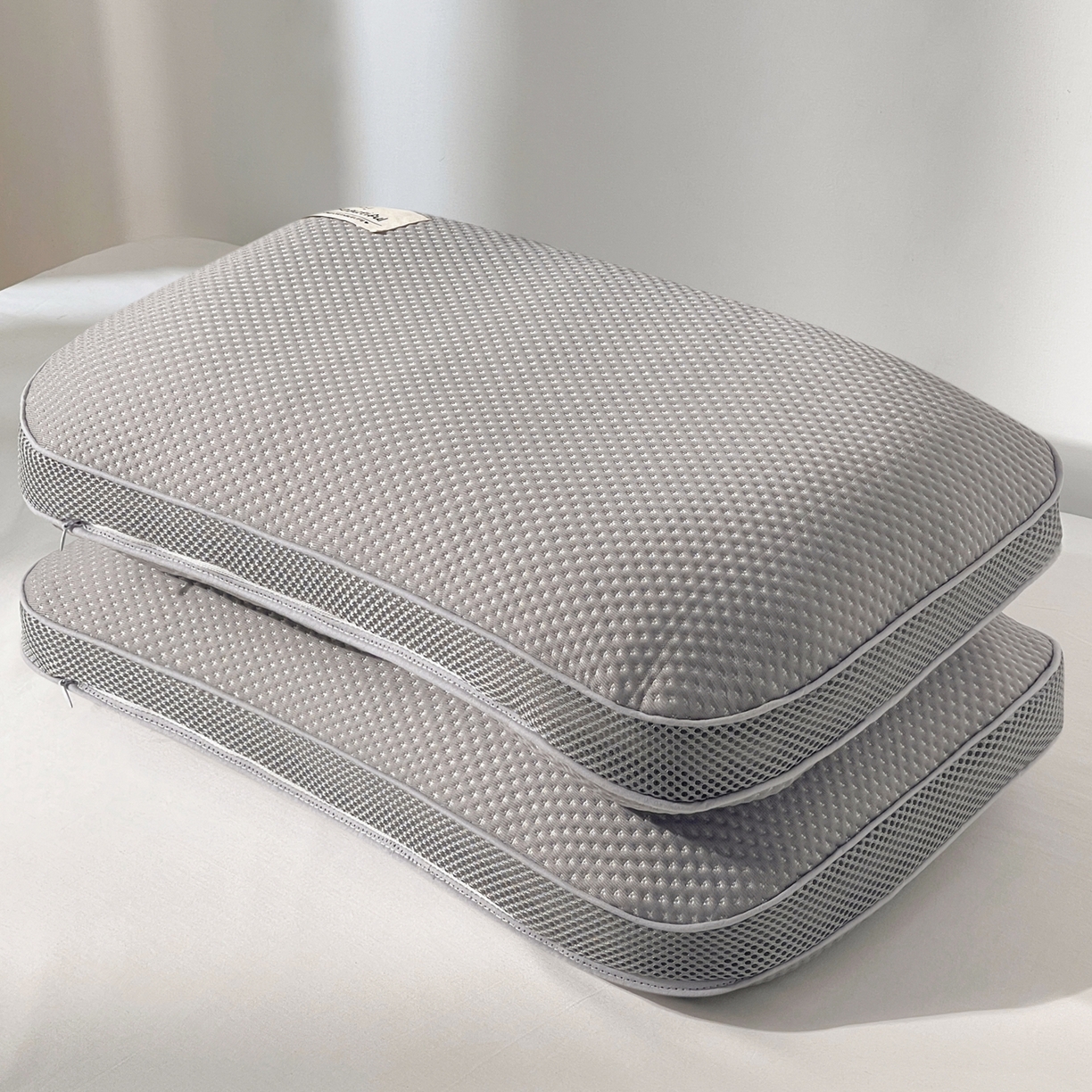 91家纺网 家纺一手货源 找家纺 小桃姐家纺 2025新款凉感冰丝枕荞麦枕头凉豆豆纯色透气面包枕头枕芯 灰色