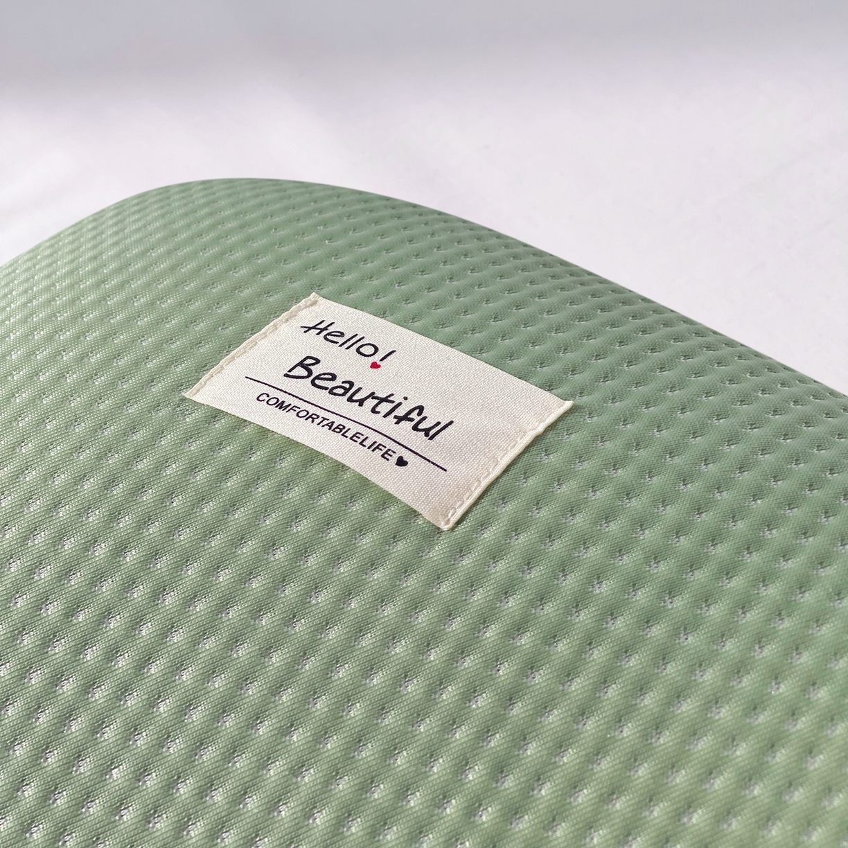 91家纺网 家纺一手货源 找家纺 小桃姐家纺 2025新款凉感冰丝枕荞麦枕头凉豆豆纯色透气面包枕头枕芯 绿色