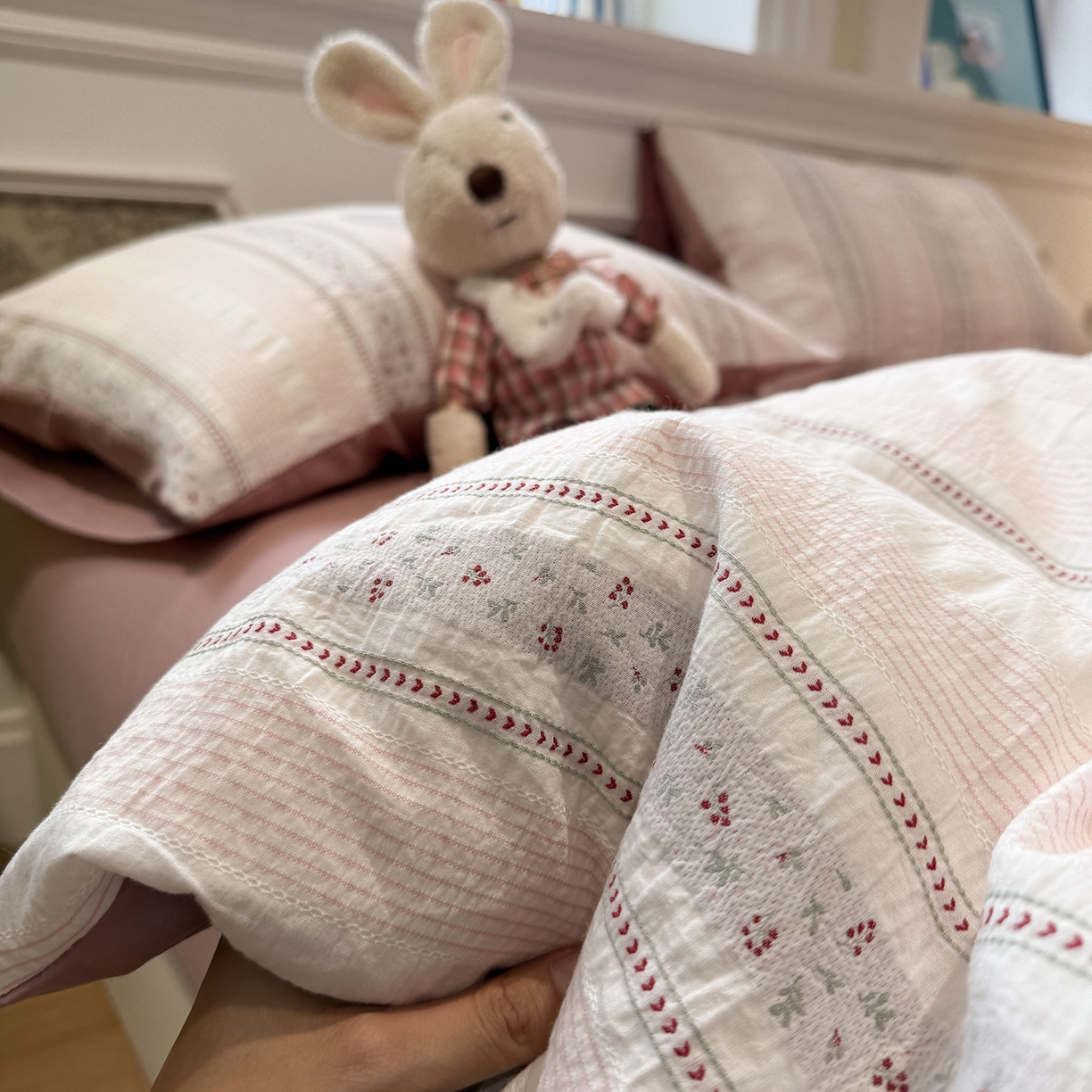 91家纺网 家纺一手货源 找家纺 珺柔家纺 2026新款A版色织提花B版水洗棉四件套 芳菲